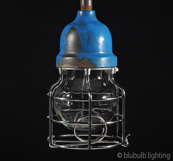 Crouse-Hinds VDA 175 - Vintage Industrial Light